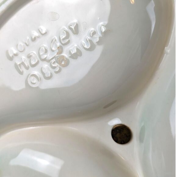 Vintage Royal Haeger Leaf Serving Tray: Green Ceramic, Gold Handle - Picture 4 of 7